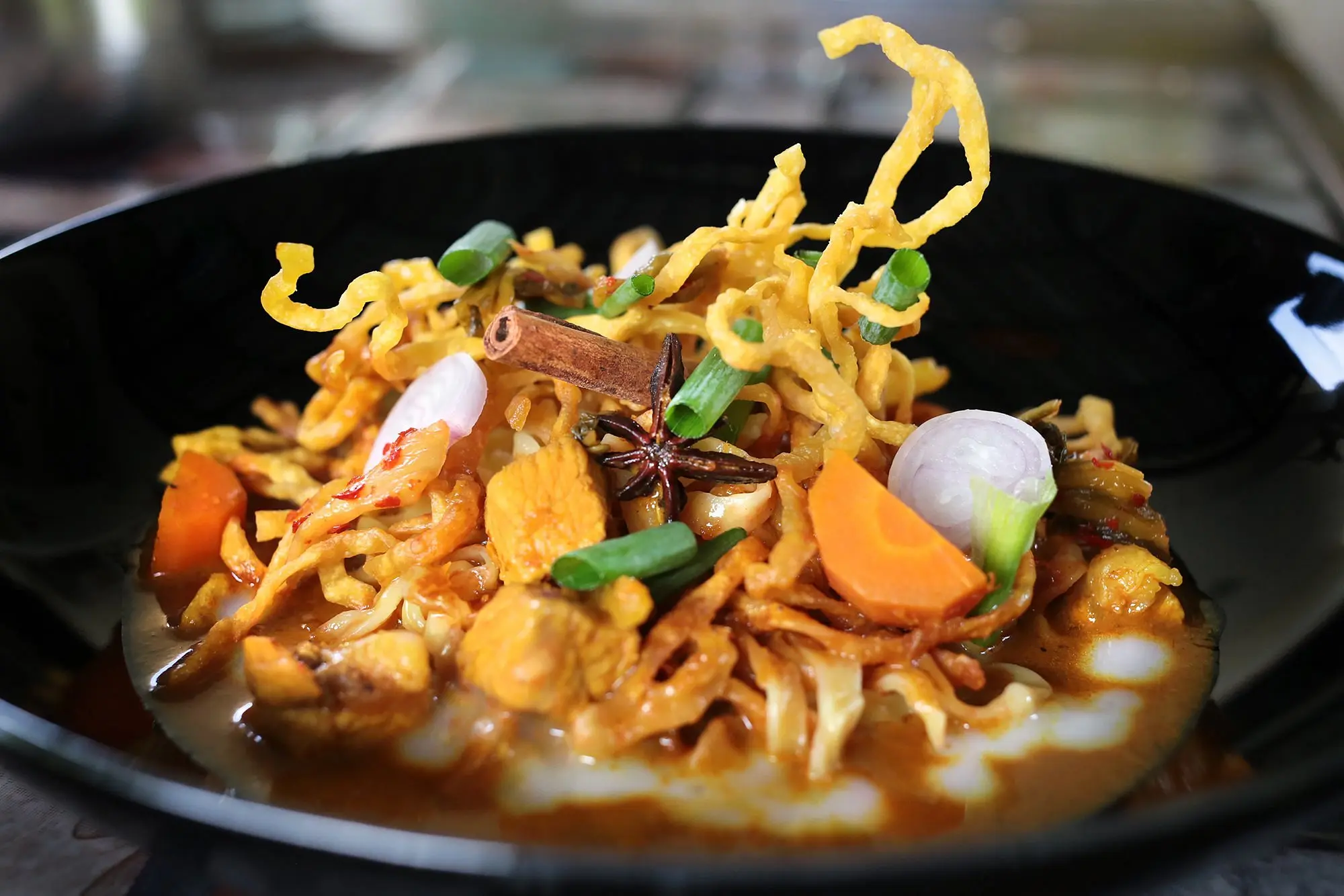 Trichada The Cookery Home Chiang Mai Khao Soi preparation